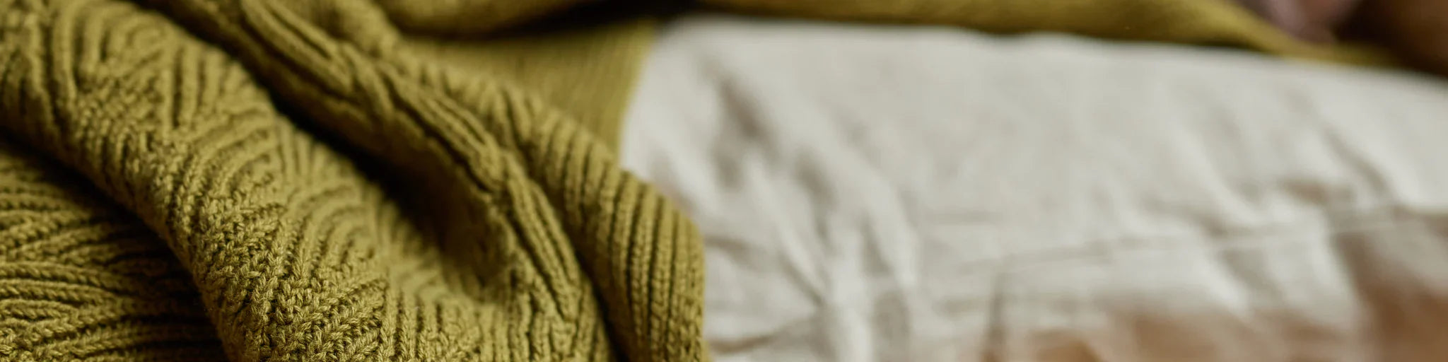 Waves Knitted Blanket