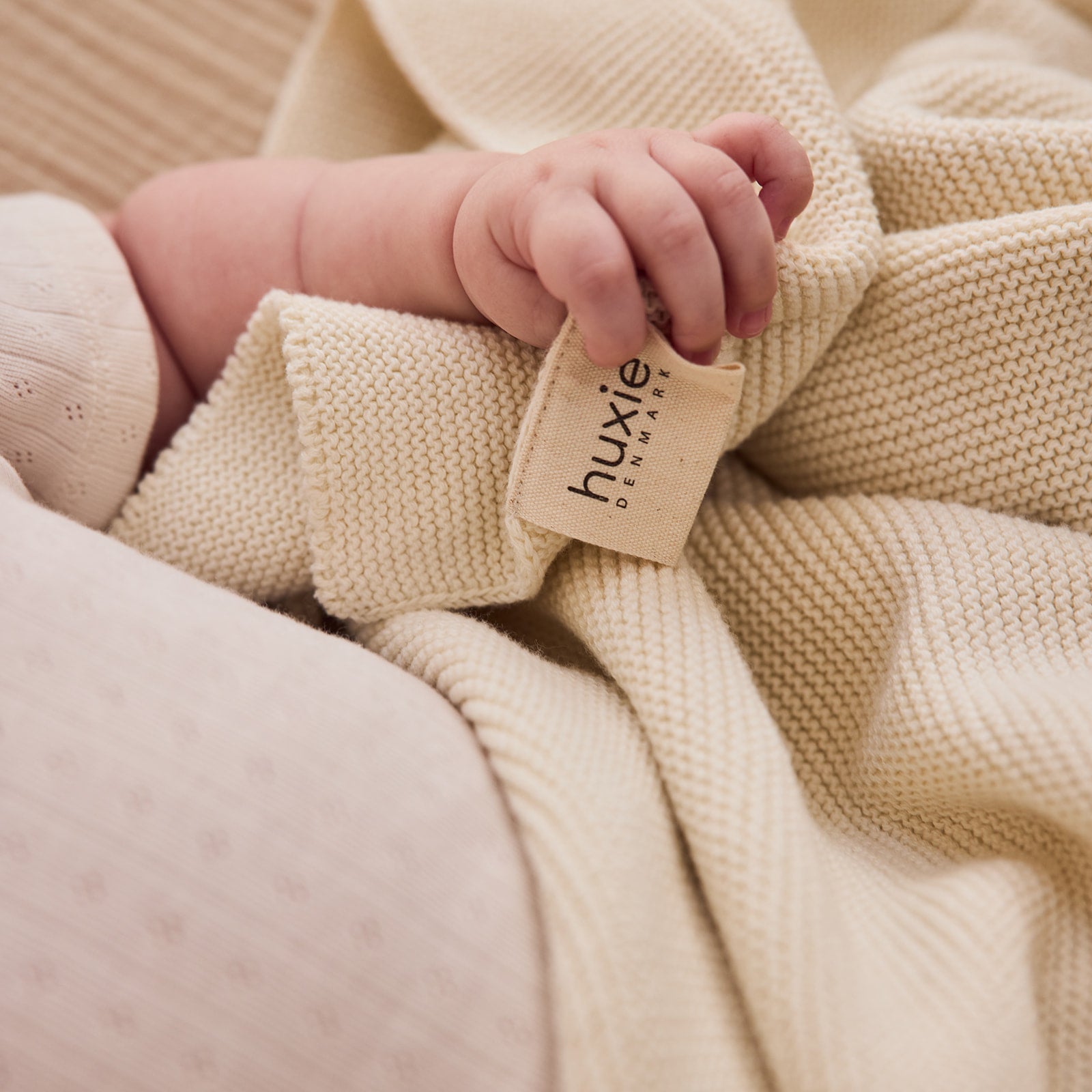 Ultra soft Knitted Blanket